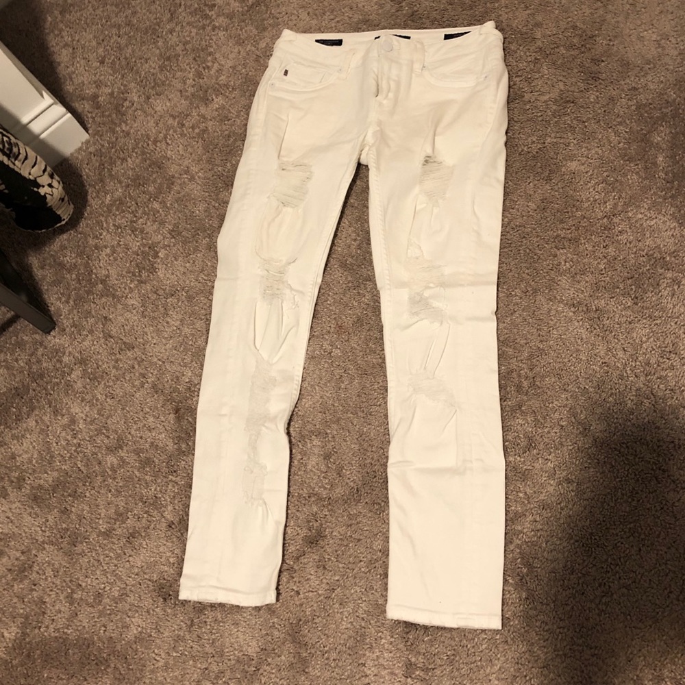 White Vigoss Distressed Jeans